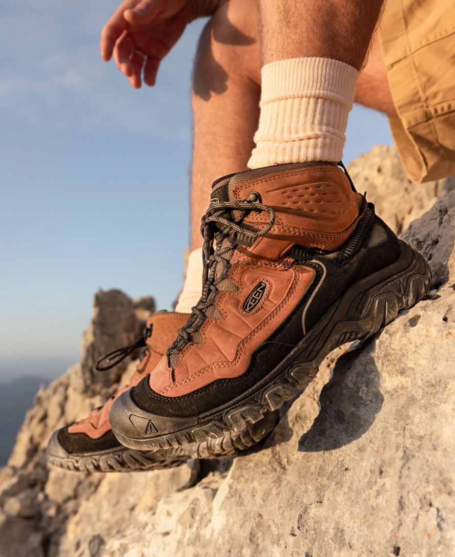 Men's Targhee IV Waterproof Hiking Boot | Bison/Black - Image 8