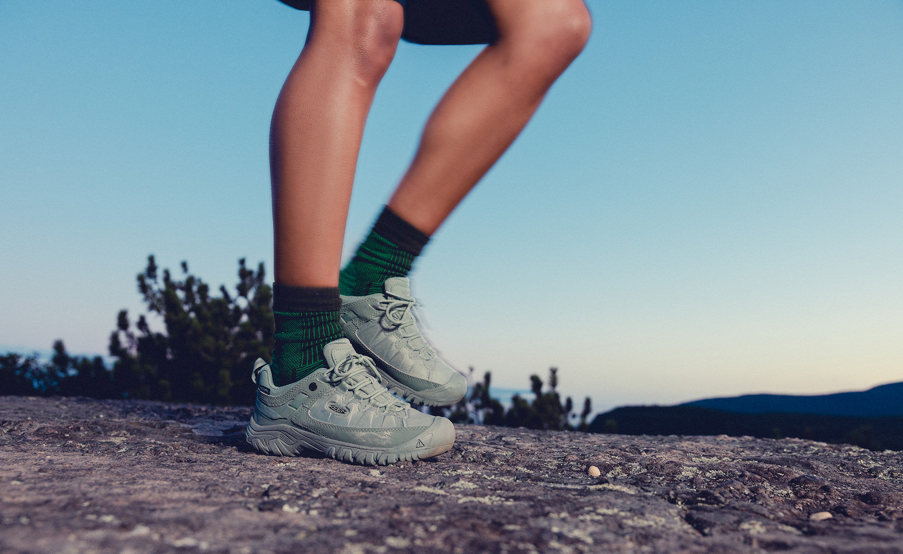 Women's Targhee EXP Waterproof Hiking Shoe | Lily Pad/Lily Pad - Image 7