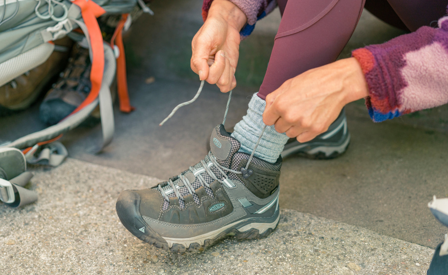 Women's Targhee III Waterproof Mid | Weiss/Boysenberry - Image 6
