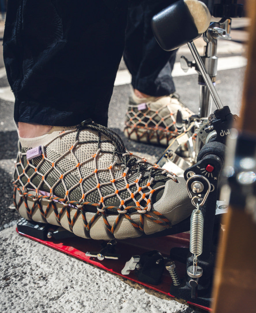 Men's UNEEK 360 Henrik Vibskov Sneaker | Brindle/Scarlet Ibis - Image 7